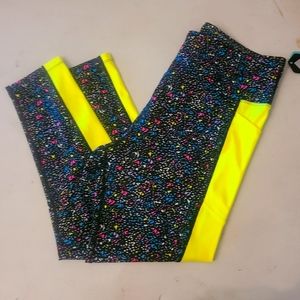 LuLaRoe Fearless Cropped Leggings
